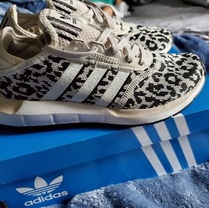 Adidas swift run x animal print women shoes